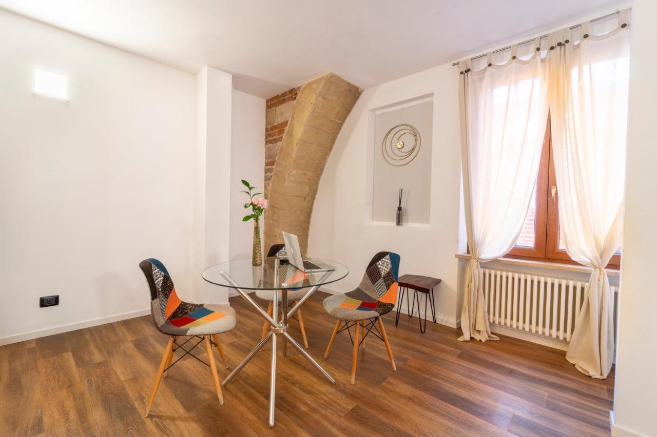 Hotel Aurelia Luxury - Piazza Delle Erbe Verona Exterior foto
